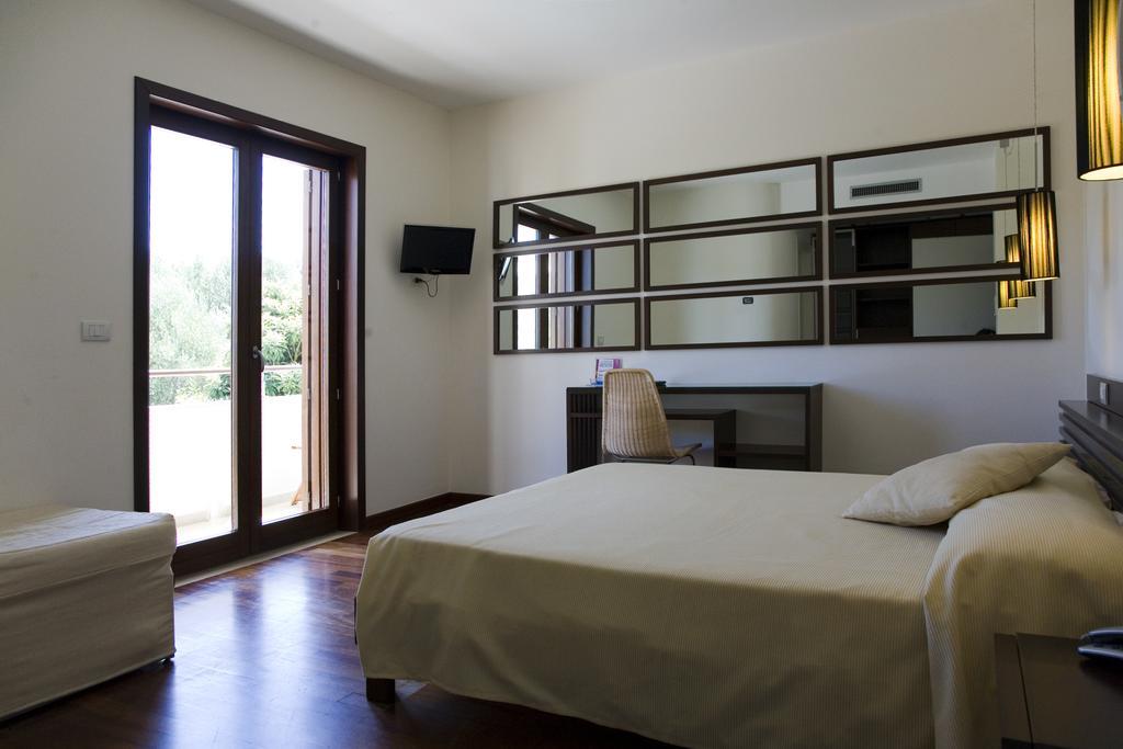 Hotel Le Piane Villammare Zimmer foto